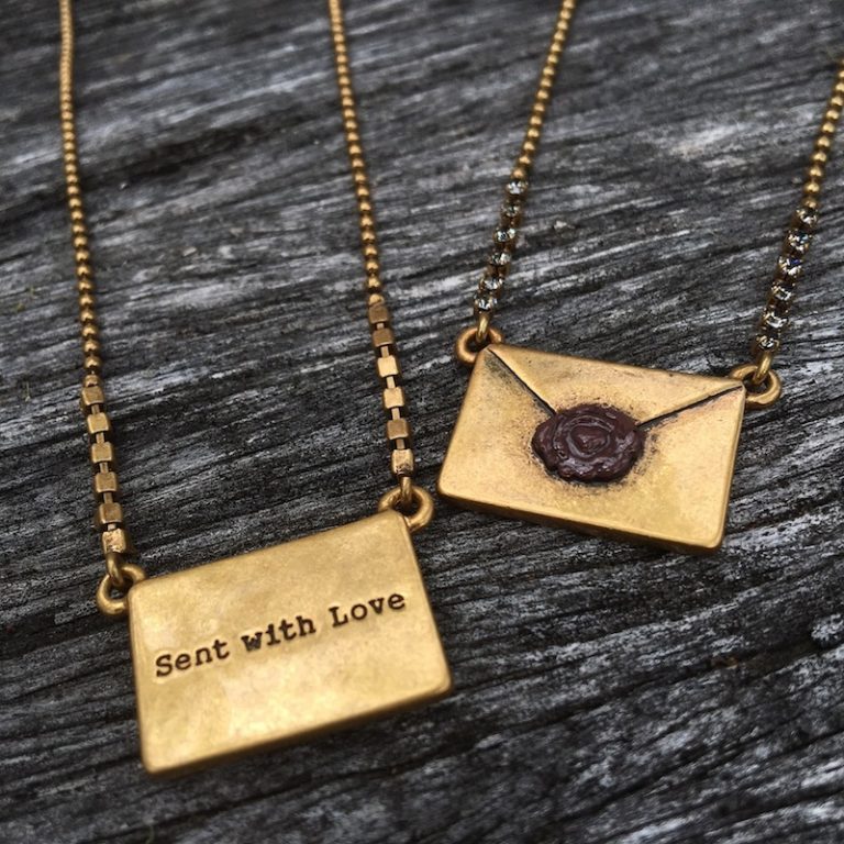 Love Letters Necklace - Gold